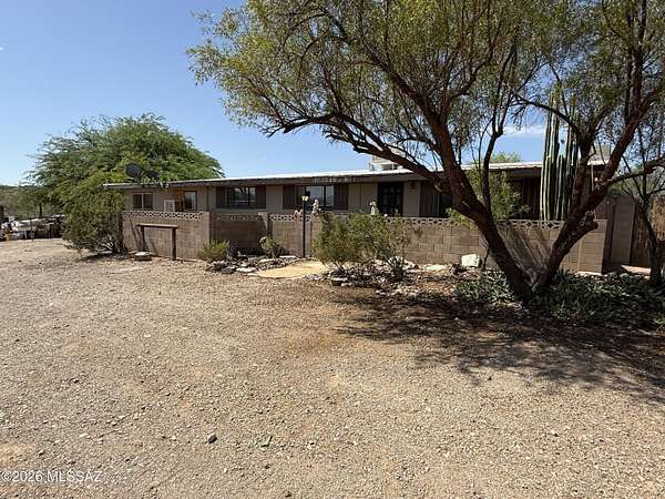 4 Acres of Land with Home for Sale in Tucson, Arizona