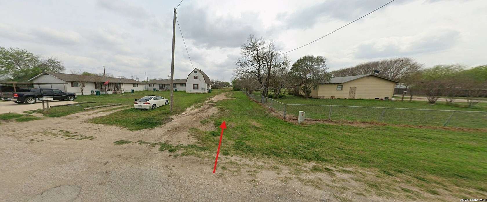 0.1 Acres of Land for Sale in Jourdanton, Texas