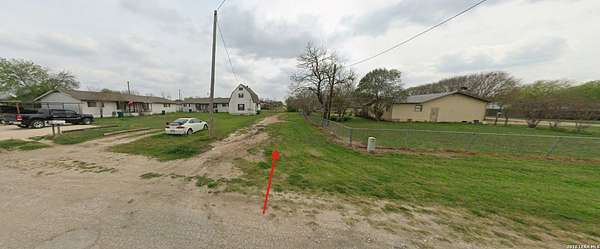0.1 Acres of Land for Sale in Jourdanton, Texas
