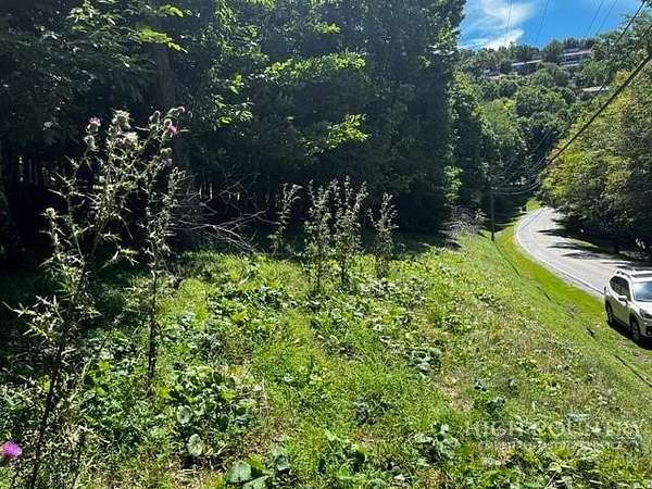 0.42 Acres of Residential Land for Sale in Beech Mountain, North Carolina