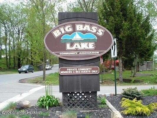 1 Acre of Residential Land for Sale in Clifton Township, Pennsylvania