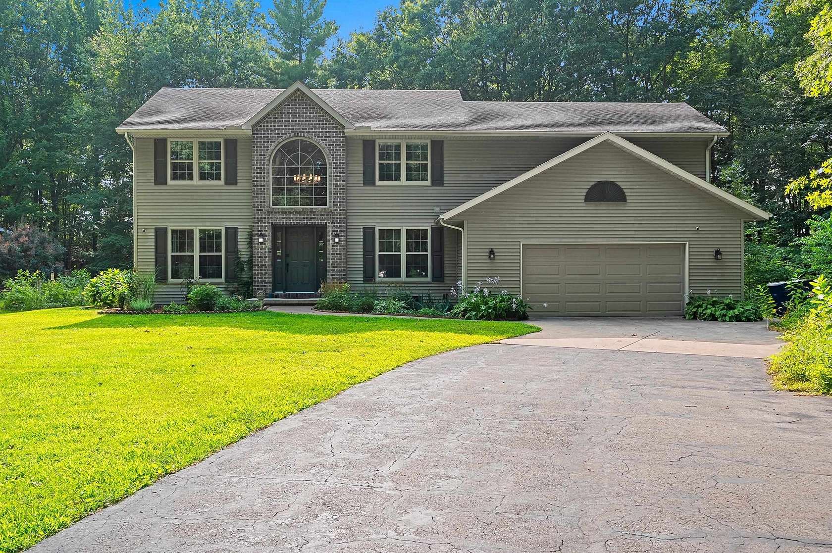 3.1 Acres of Land with Home for Sale in Suamico, Wisconsin
