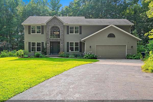 3.1 Acres of Land with Home for Sale in Suamico, Wisconsin