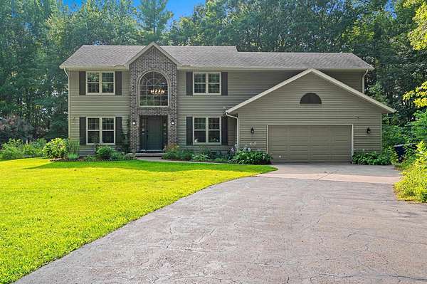 3.1 Acres of Land with Home for Sale in Suamico, Wisconsin
