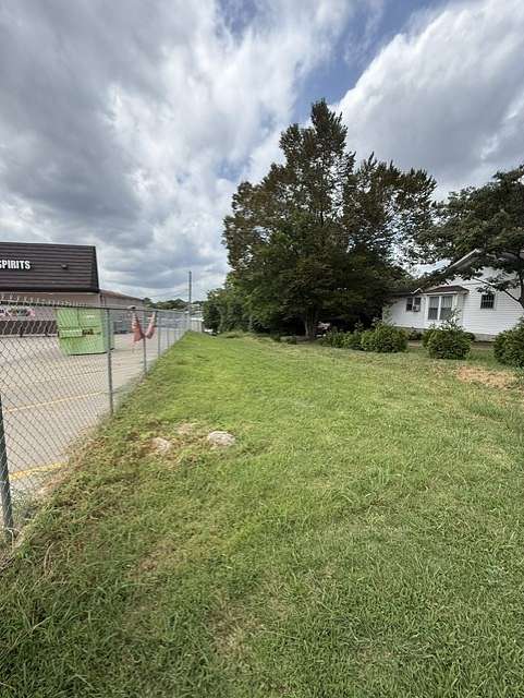 0.24 Acres of Mixed-Use Land for Sale in Clarksville, Tennessee