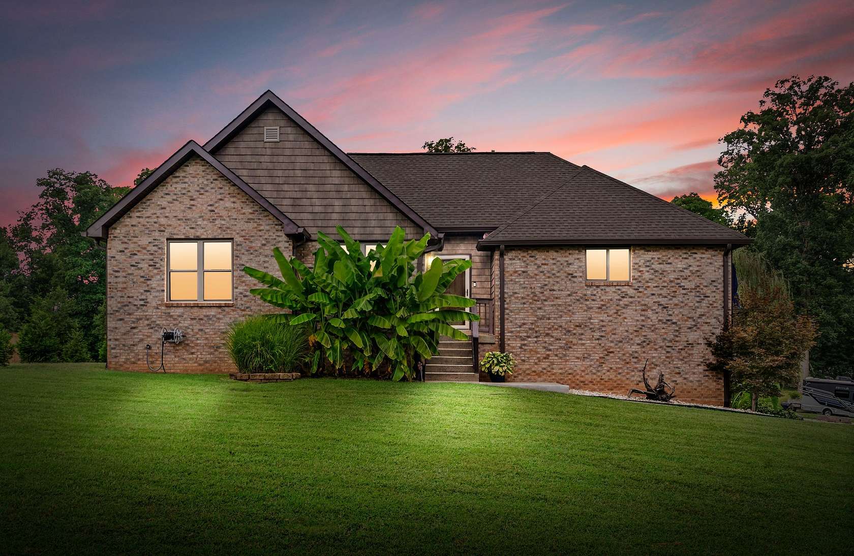 1.59 Acres of Land with Home for Sale in Clarksville, Tennessee