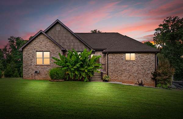 1.59 Acres of Land with Home for Sale in Clarksville, Tennessee
