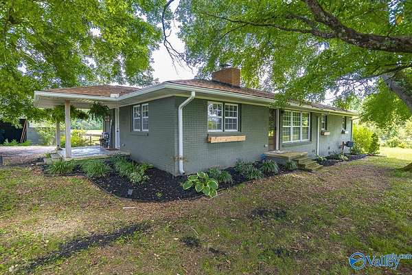 13.4 Acres of Land with Home for Sale in Fayetteville, Tennessee