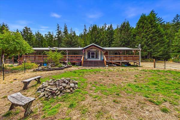9 Acres of Land with Home for Sale in Carlotta, California