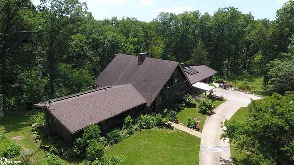 6 Acres of Land with Home for Sale in Burlington, Iowa