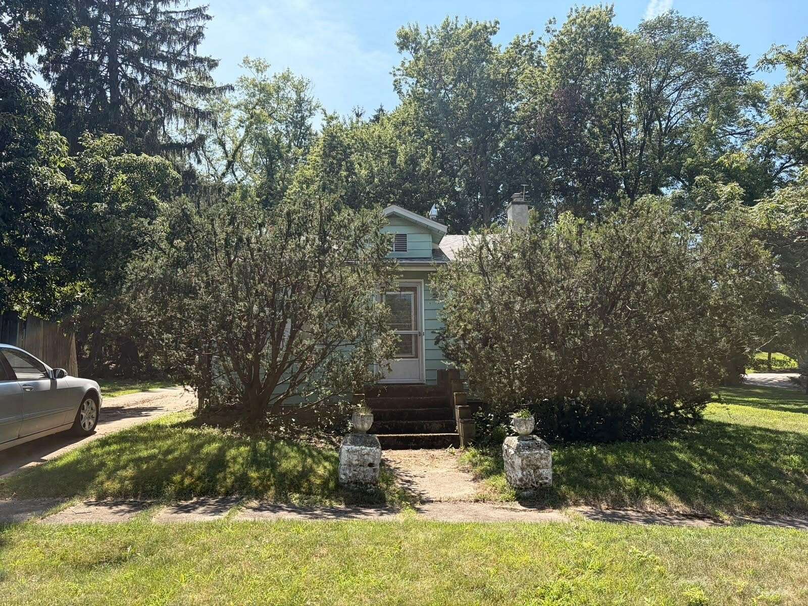 0.73 Acres of Residential Land for Sale in New Buffalo, Michigan