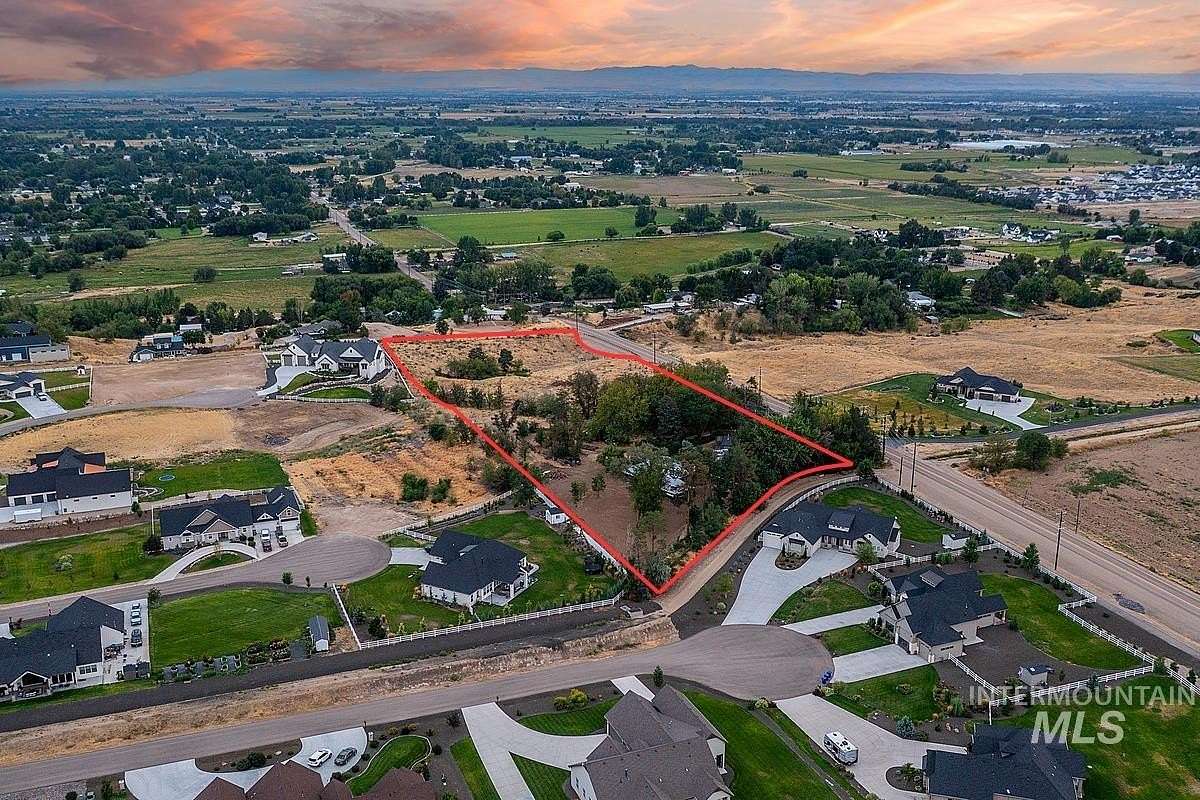 6.65 Acres of Land with Home for Sale in Middleton, Idaho