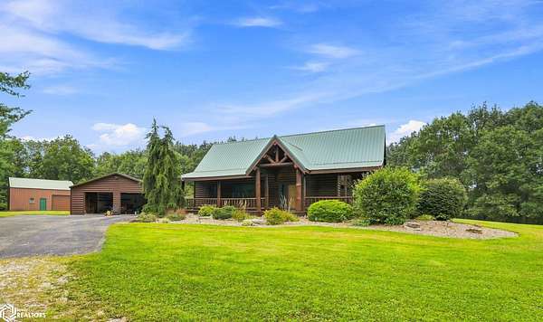 5.58 Acres of Land with Home for Sale in Mount Pleasant, Iowa