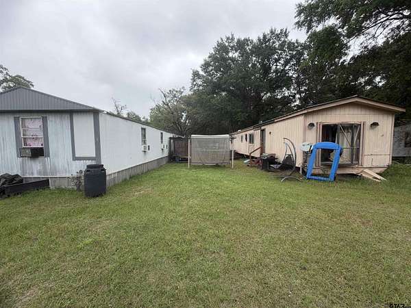 1.5 Acres of Land with Home for Sale in Hawkins, Texas