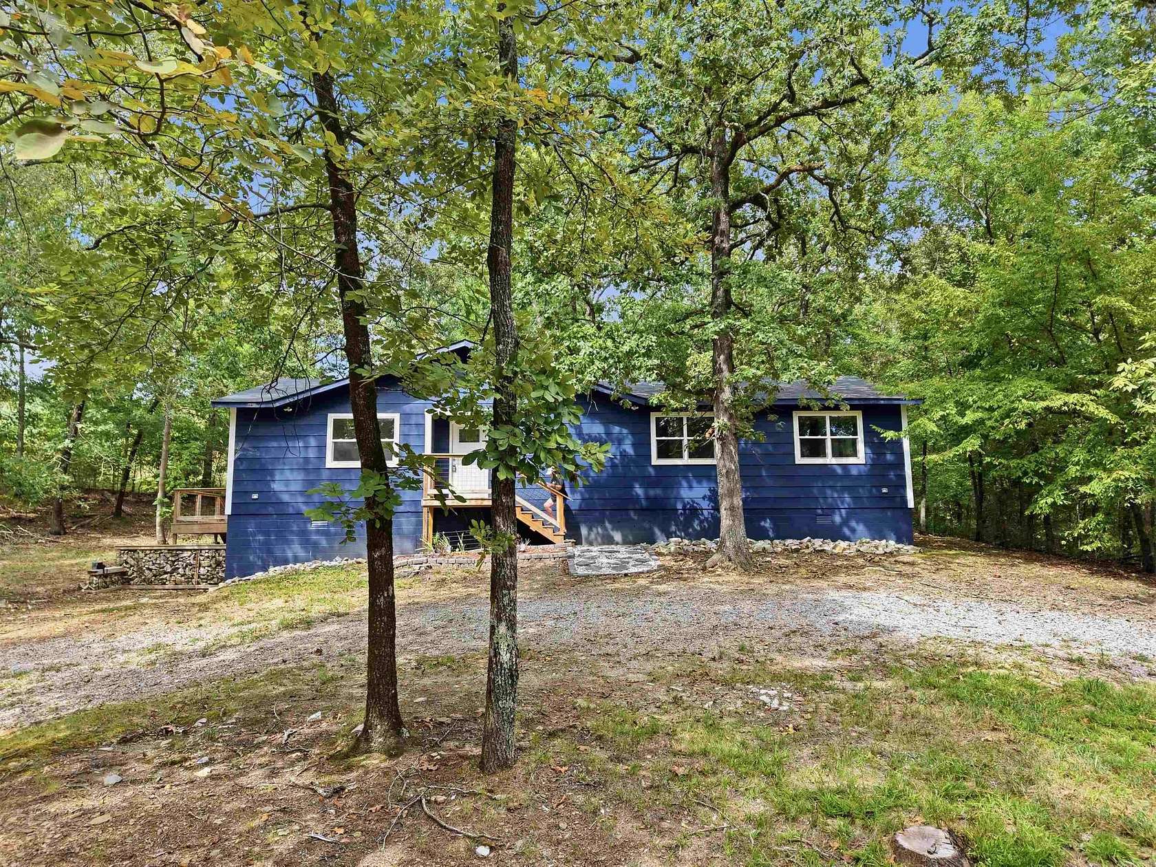 2 Acres of Land with Home for Sale in Hot Springs, Arkansas