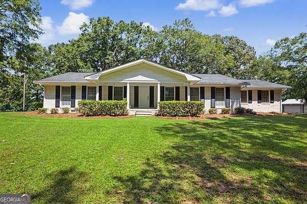 13.2 Acres of Land with Home for Sale in Woodbury, Georgia