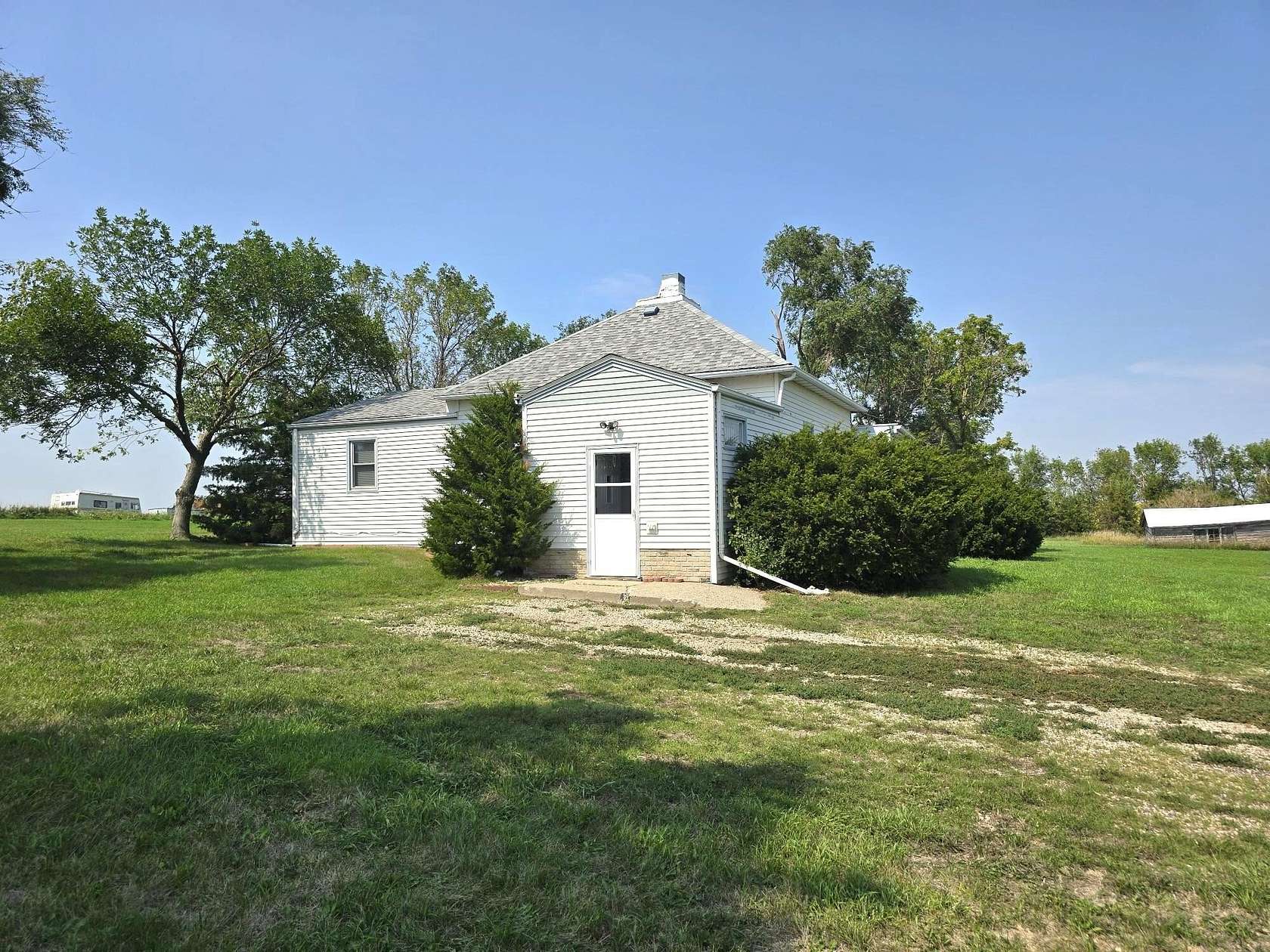 35 Acres of Agricultural Land with Home for Sale in Highmore, South Dakota