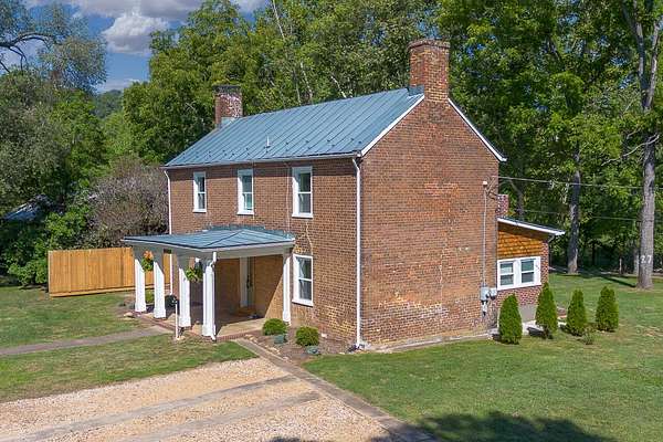 1.55 Acres of Land with Home for Sale in Buena Vista, Virginia