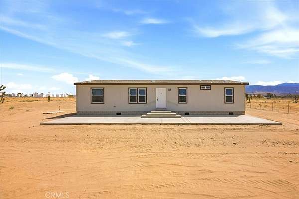2.5 Acres of Land with Home for Sale in Piñon Hills, California