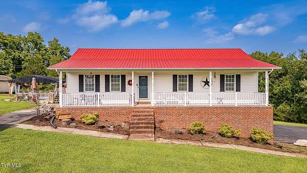 7 Acres of Land with Home for Auction in Surgoinsville, Tennessee