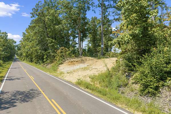 123 Acres of Land for Sale in Holladay, Tennessee