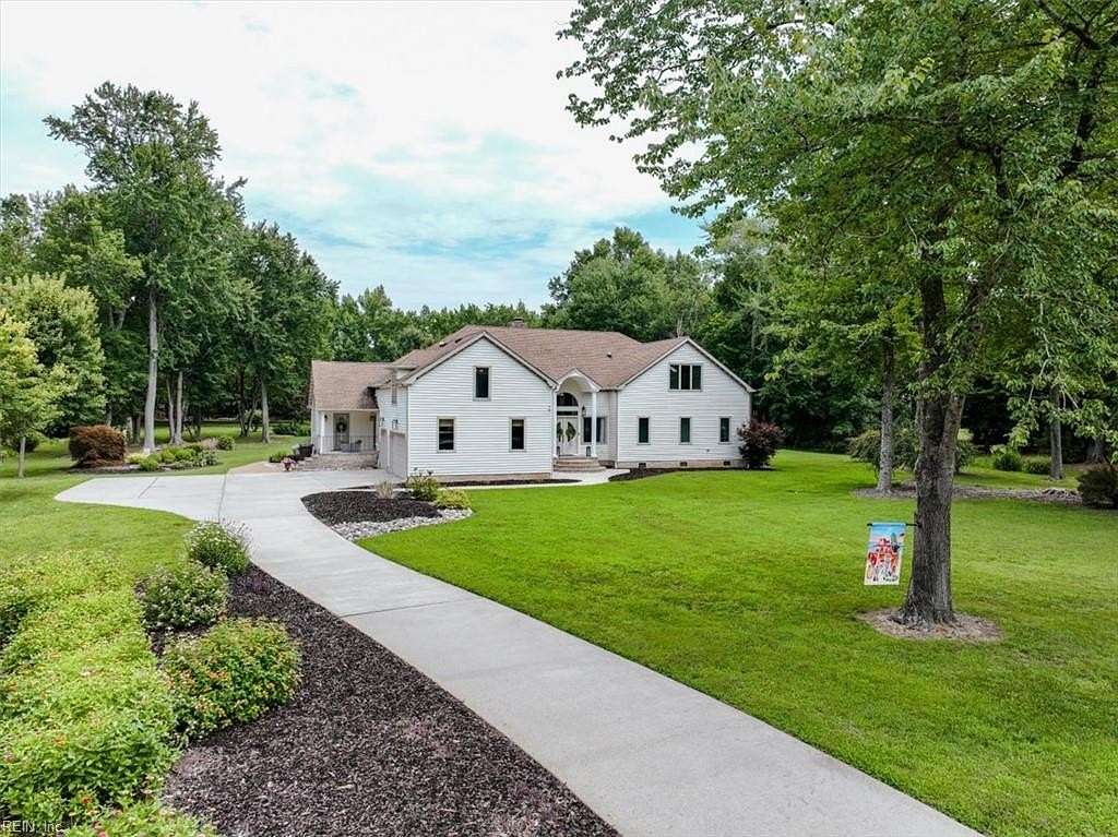3.12 Acres of Land with Home for Sale in Chesapeake, Virginia