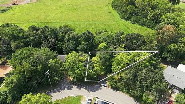 0.1 Acres of Land for Sale in Lake Lotawana, Missouri
