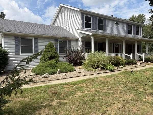 10 Acres of Recreational Land with Home for Sale in Battle Creek, Michigan