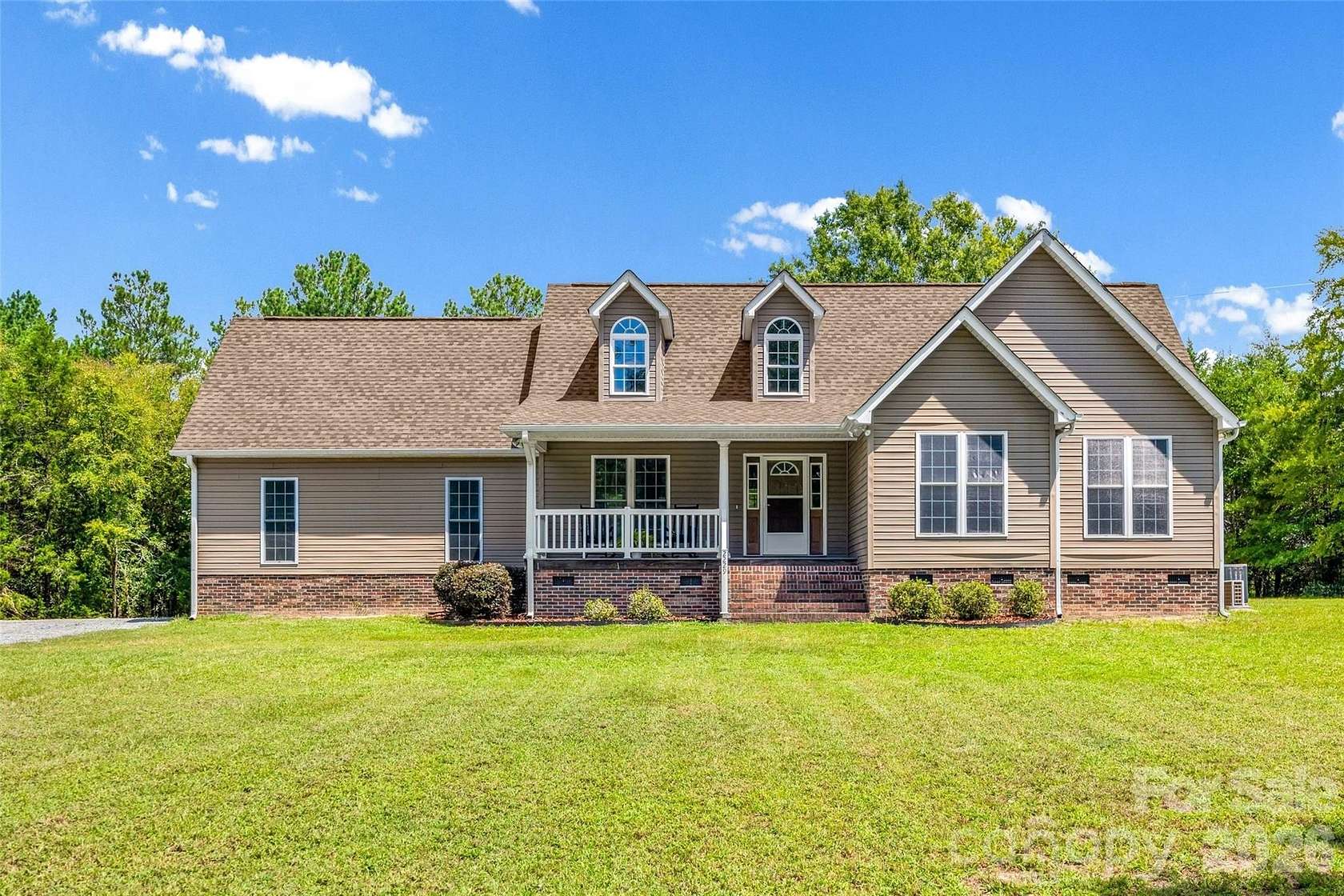 5.5 Acres of Land with Home for Sale in Edgemoor, South Carolina