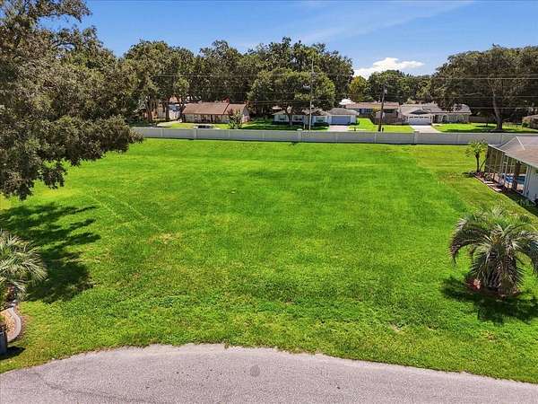 0.66 Acres of Residential Land for Sale in Auburndale, Florida
