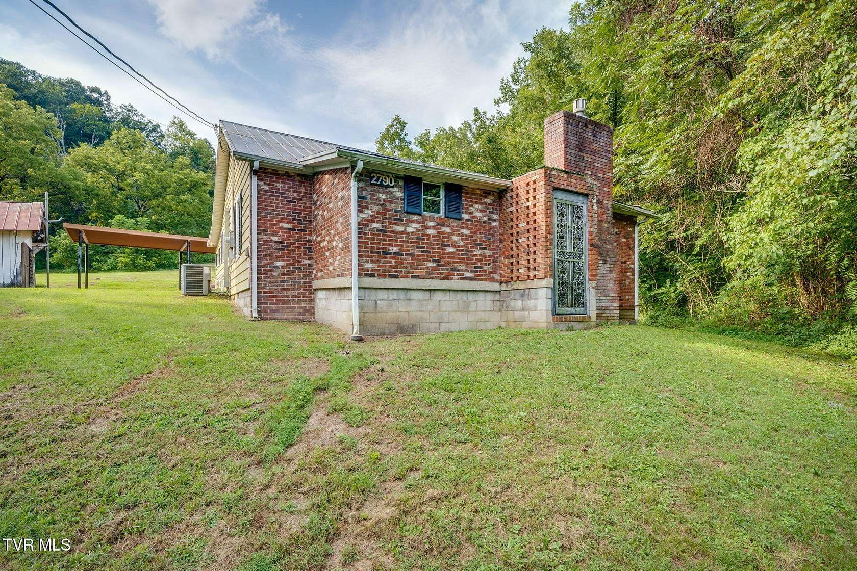 15.4 Acres of Land with Home for Sale in Church Hill, Tennessee