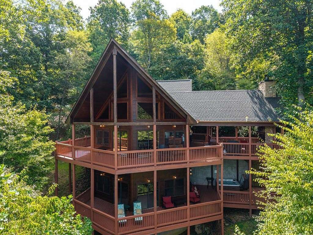 3 Acres of Land with Home for Sale in Mineral Bluff, Georgia