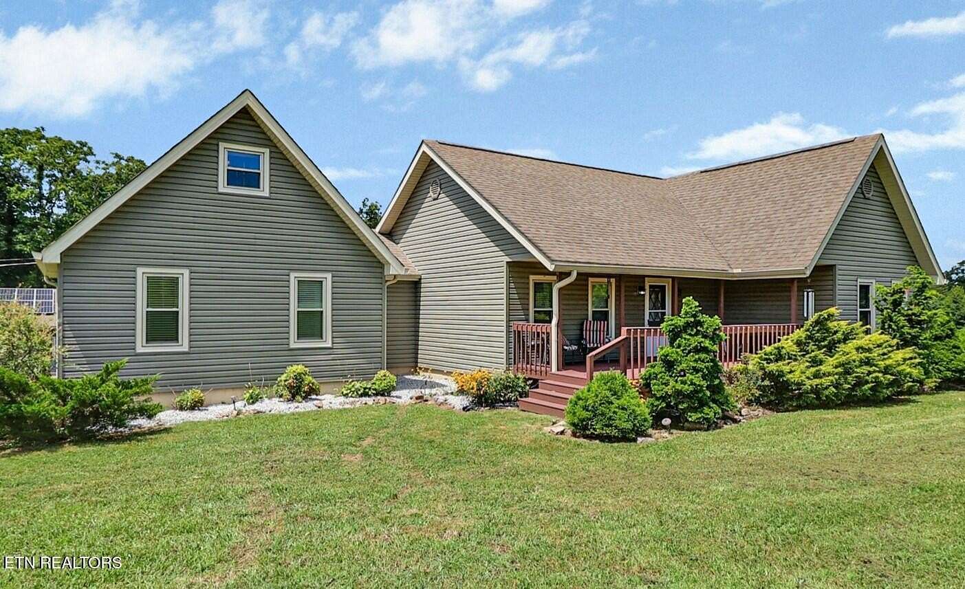 13 Acres of Land with Home for Sale in Crossville, Tennessee