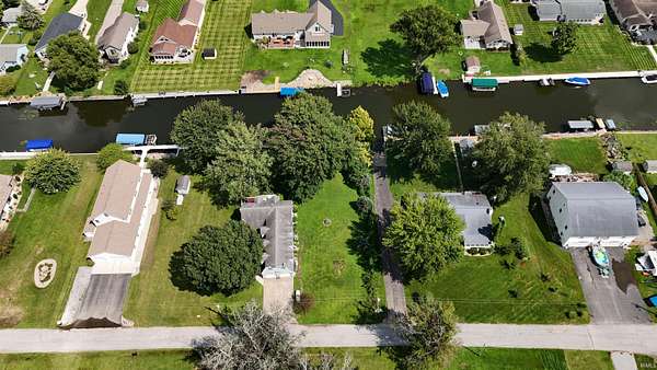 0.22 Acres of Residential Land for Sale in Cromwell, Indiana