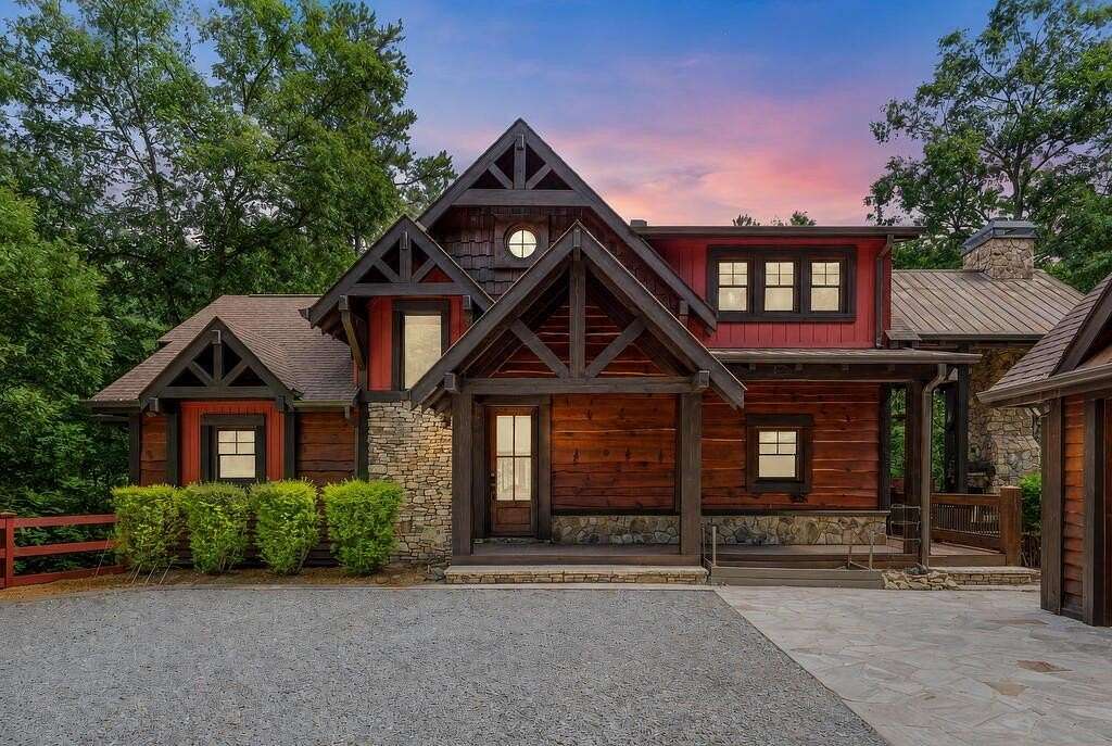 2.53 Acres of Land with Home for Sale in McCaysville, Georgia