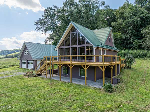 2.2 Acres of Land with Home for Sale in Meadow View, Virginia