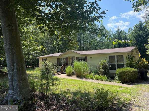 1.5 Acres of Land with Home for Sale in Fredericksburg, Virginia