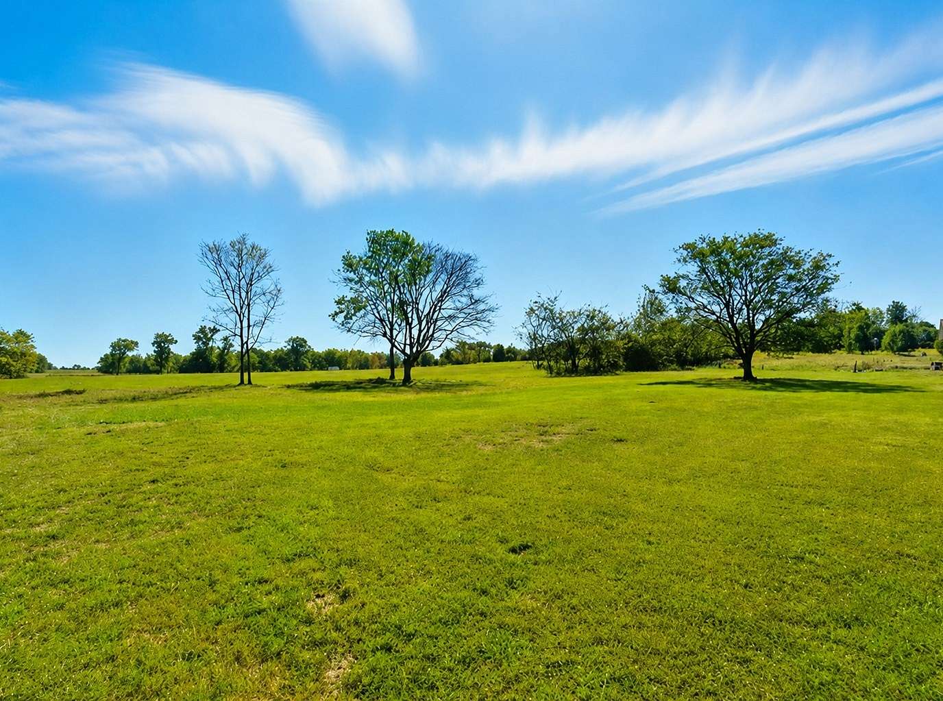 5 Acres of Residential Land for Sale in Portland, Tennessee