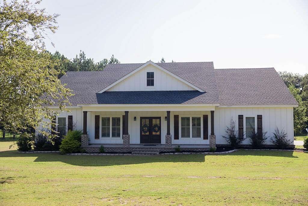 4.6 Acres of Land with Home for Sale in Pansey, Alabama