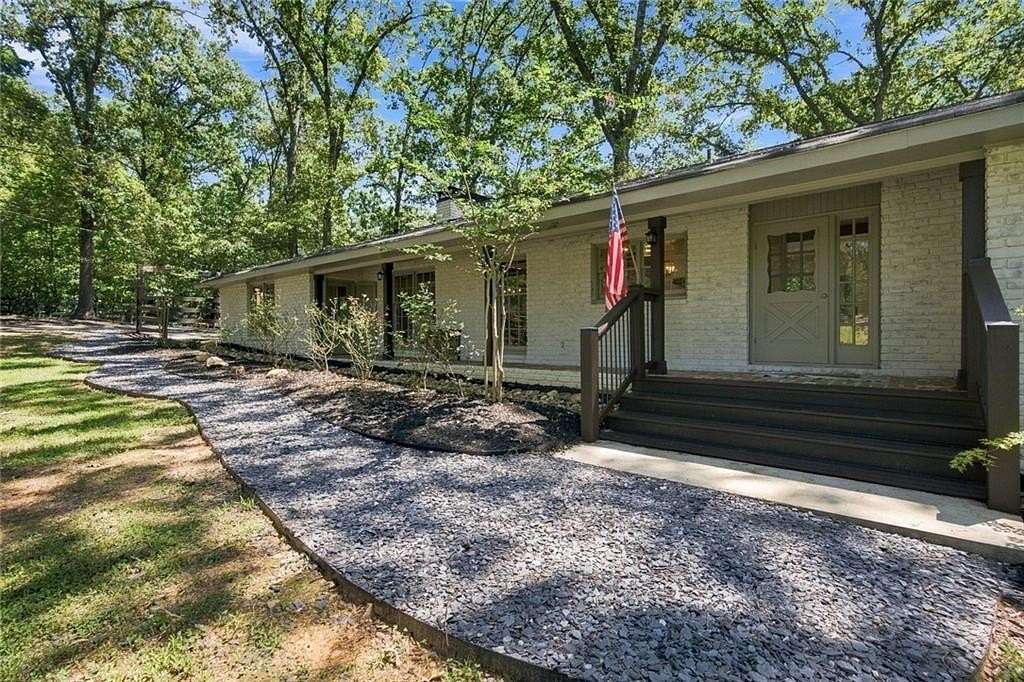 9 Acres of Land with Home for Sale in Canton, Georgia
