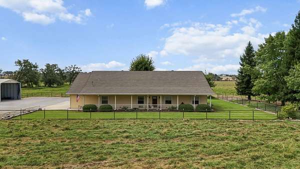 16.2 Acres of Land with Home for Sale in Cottonwood, California