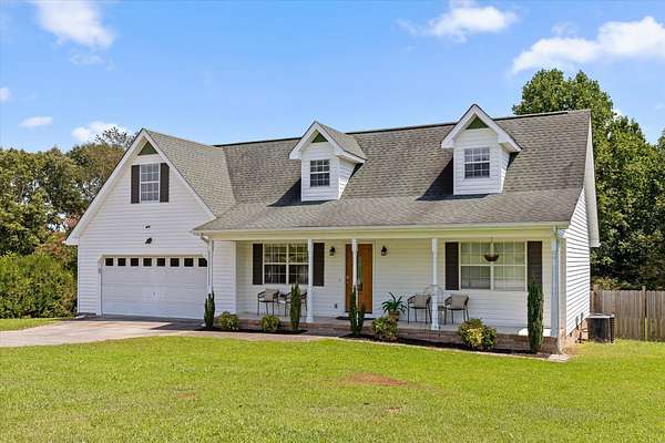 1.5 Acres of Land with Home for Sale in Ringgold, Georgia