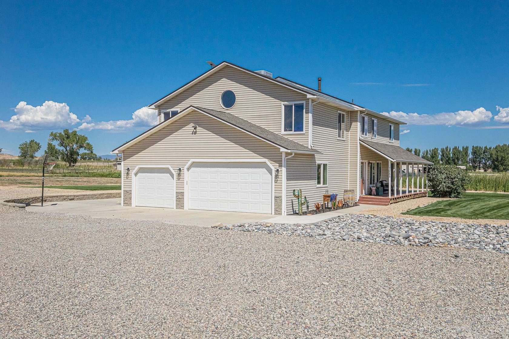 5.12 Acres of Land with Home for Sale in Loma, Colorado
