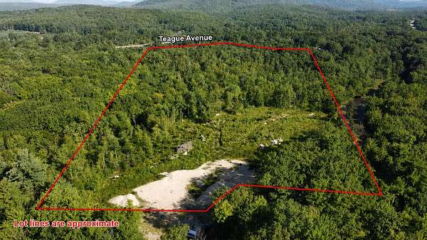 29 Acres of Recreational & Residential Land for Sale in Turner, Maine