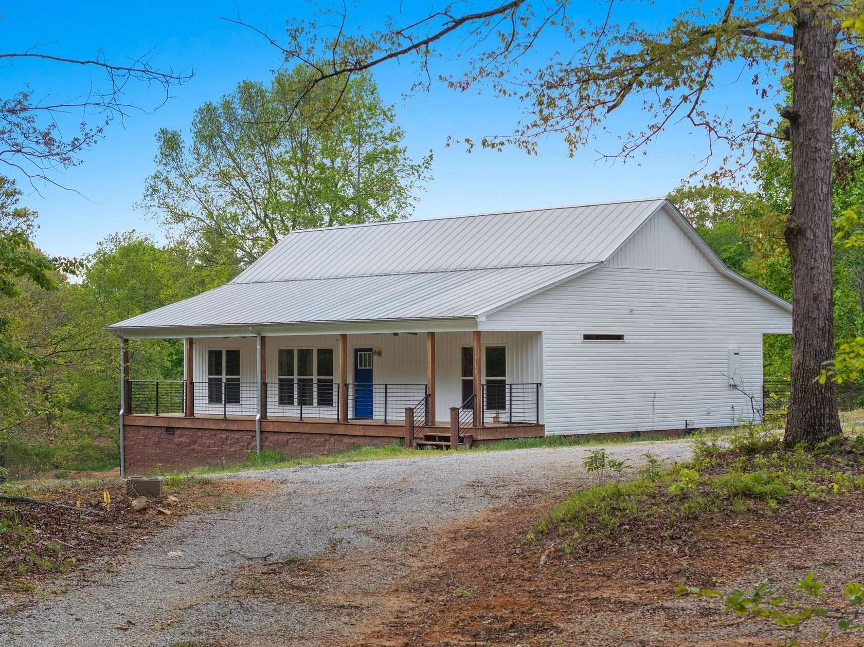 25.7 Acres of Land with Home for Sale in Florence, Alabama