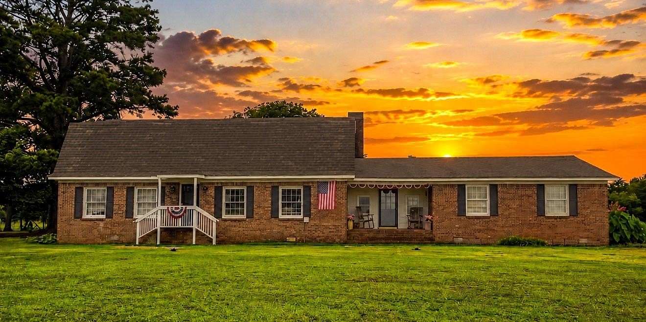 53 Acres of Land with Home for Sale in Russellville, Alabama