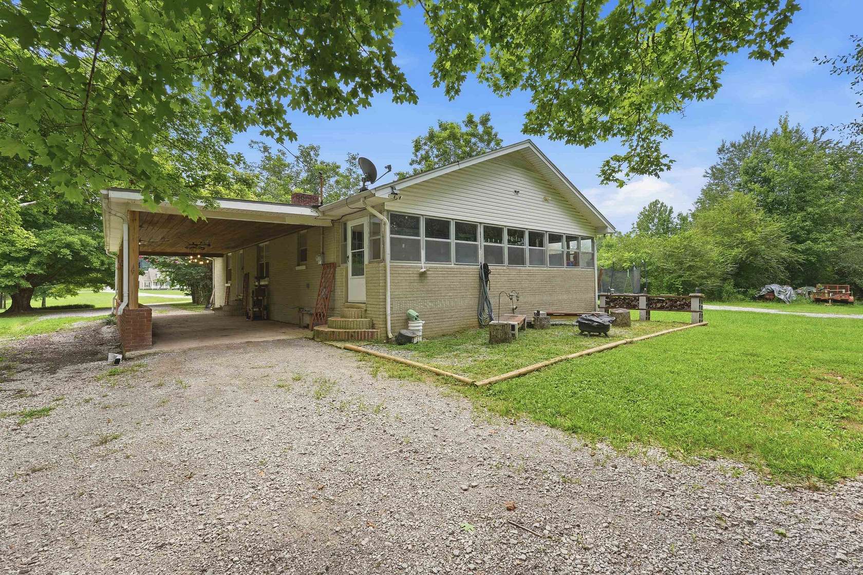 5.1 Acres of Land with Home for Sale in Florence, Alabama