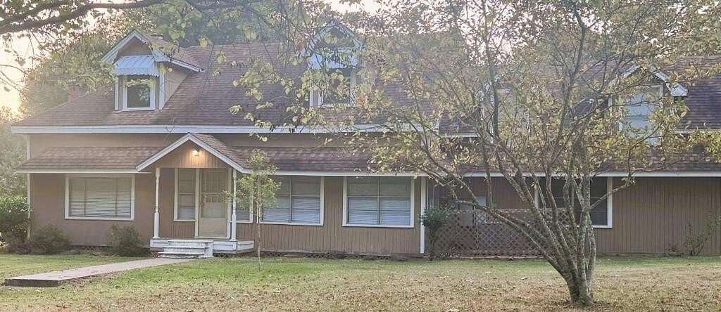 5.3 Acres of Land with Home for Sale in Nacogdoches, Texas