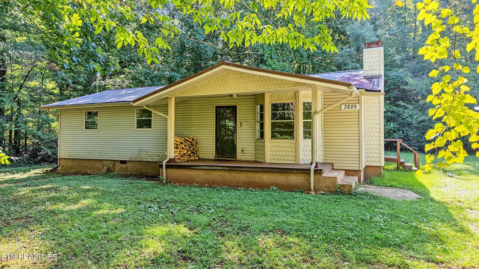5.44 Acres of Land with Home for Sale in Louisville, Tennessee
