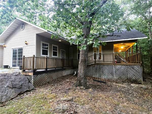 3.1 Acres of Land with Home for Auction in Lincoln, Arkansas